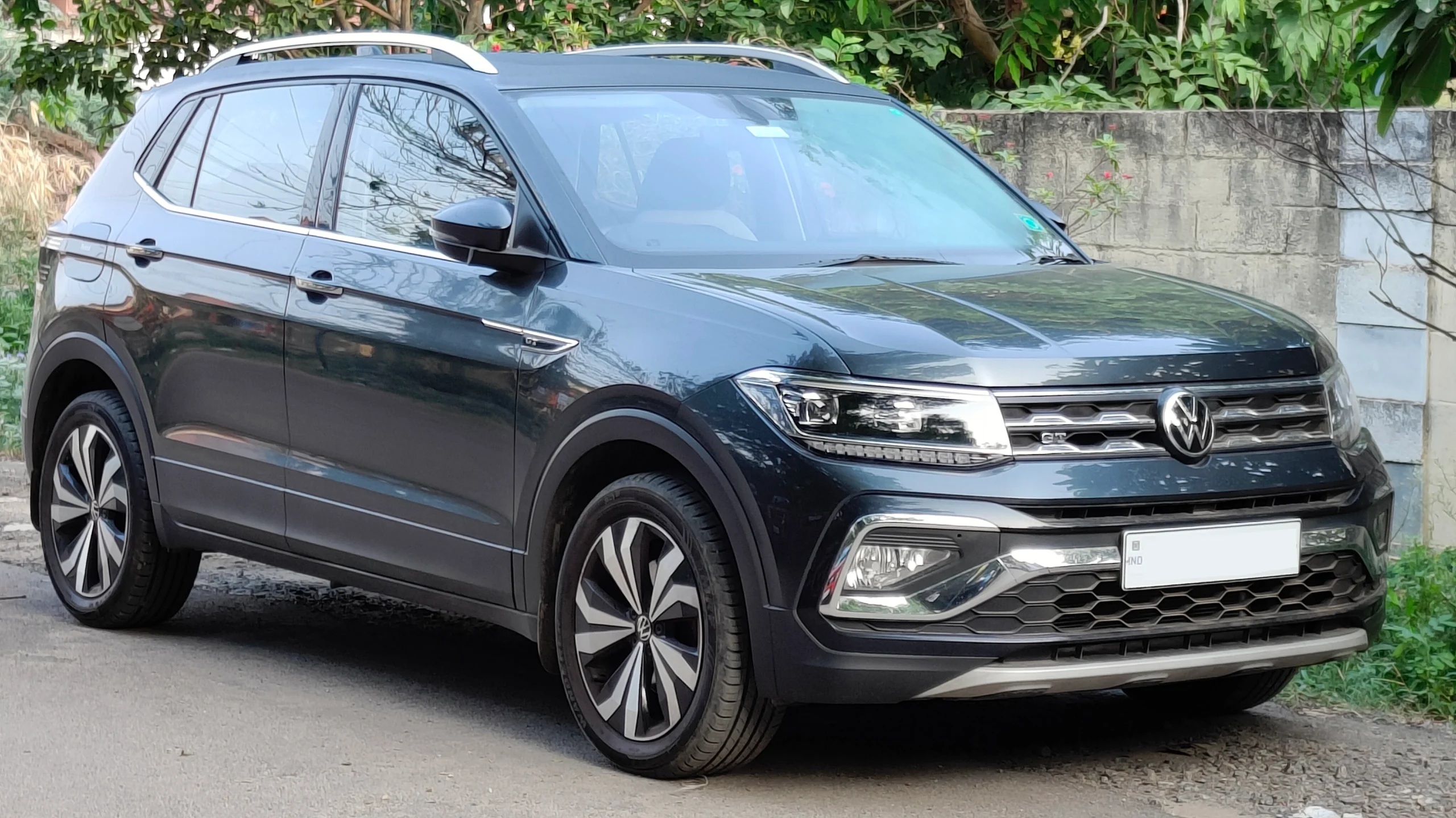 SUV